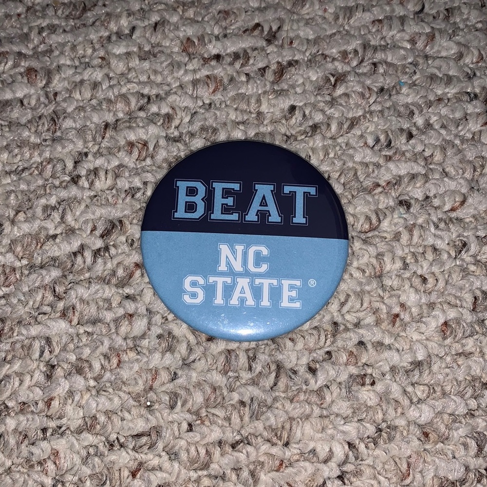 UNC beat NC State pin.